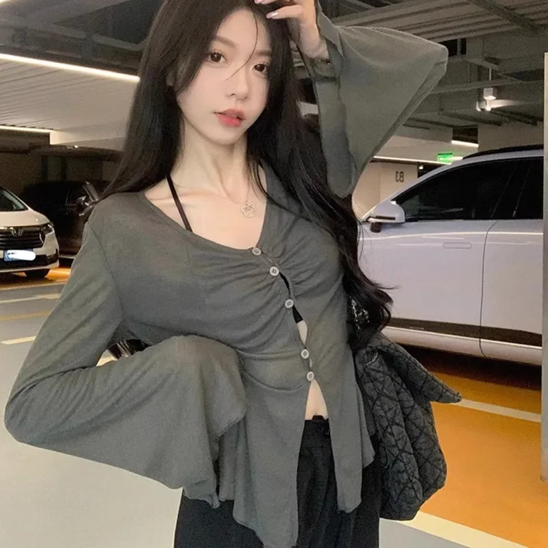 Sheer Flare Sleeve Blouse - Y2 - Shirts 评论和价格